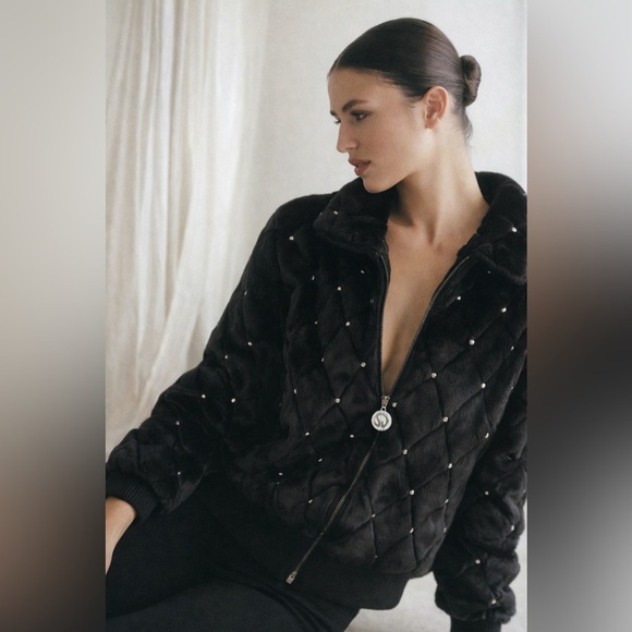 St. John Quilted Faux Fur Studded Convertible Vest/Bomber • Size S - Picture 16 of 16